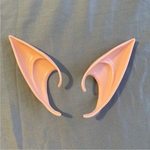 One pair of elf ears